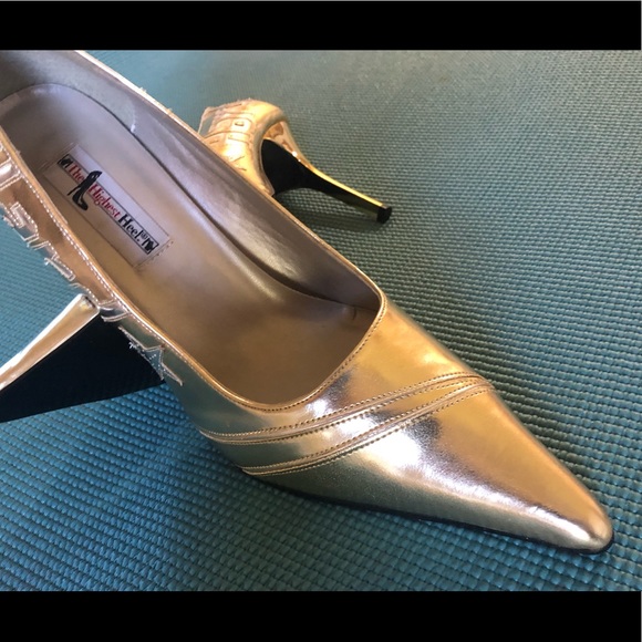 Women’s Highest Heel *HARD* Gold - Picture 6 of 8